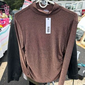 BB DAKOTA Side Hustle Top